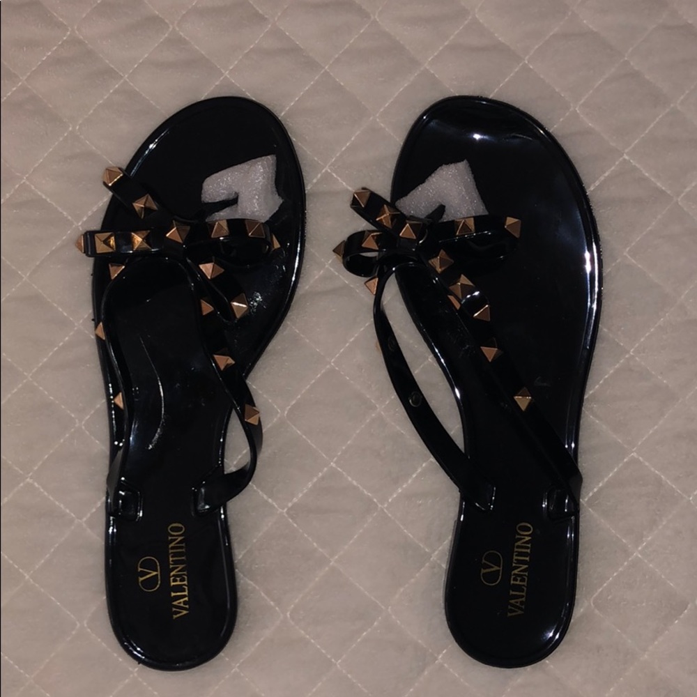 Rockstud rivets studded PVC bow sandals